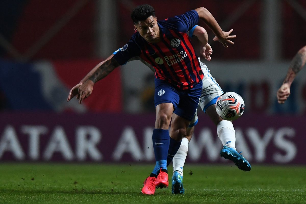 64' · Cambio (Salida) · Diaz, Alexander