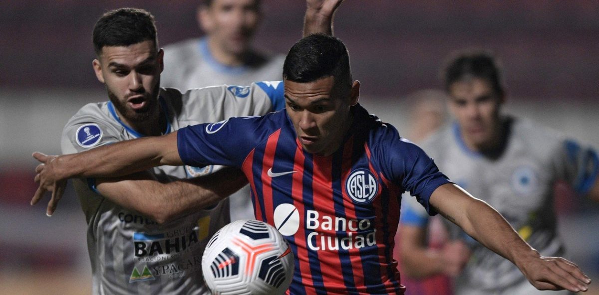 Cambio (Entrada) — vs 12 de Octubre (Paraguay)