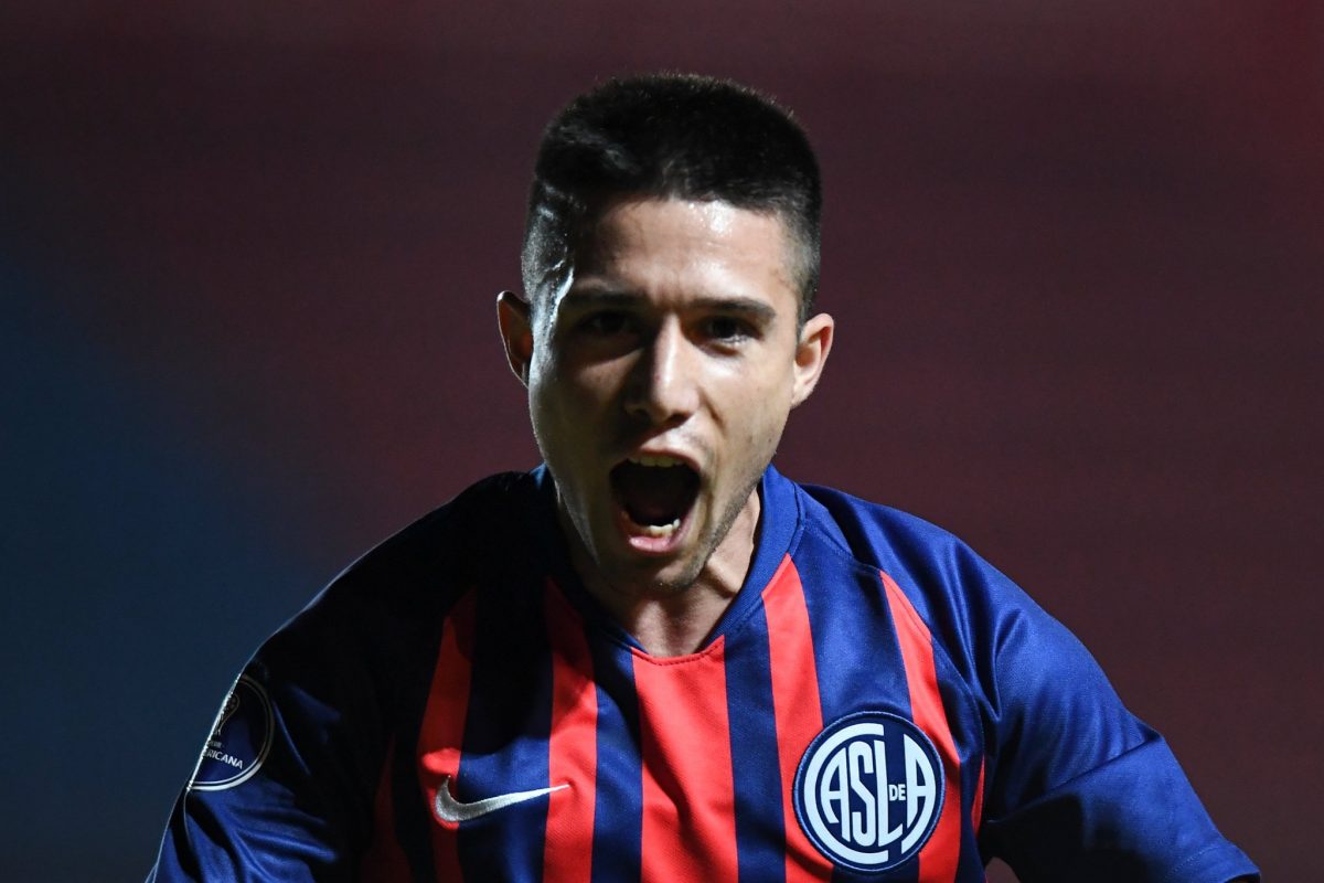25' · Gol en contra · Avila, Gastón Luciano