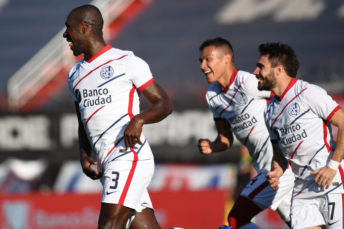 16' · Gol · Zapata, Cristian Eduardo