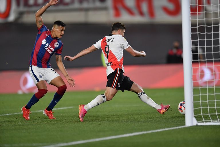 65' · Gol Rival · Alvarez, Julián