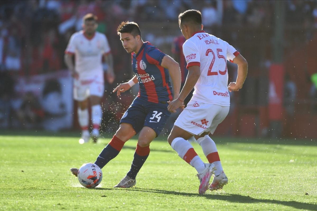 Cambio (Salida) — vs Huracán