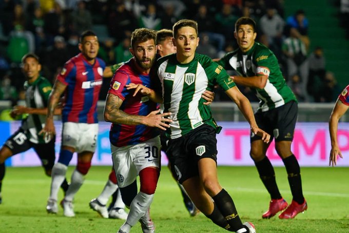 Cambio (Salida) — vs Banfield