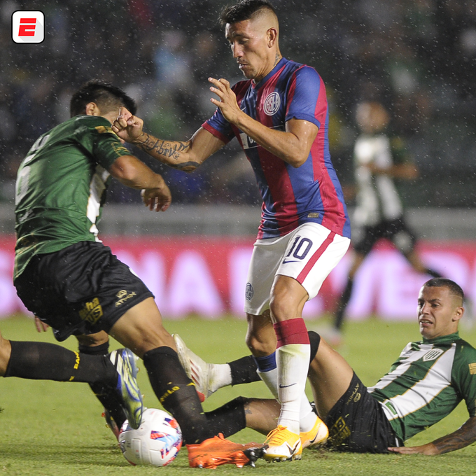 Cambio (Salida) — vs Banfield