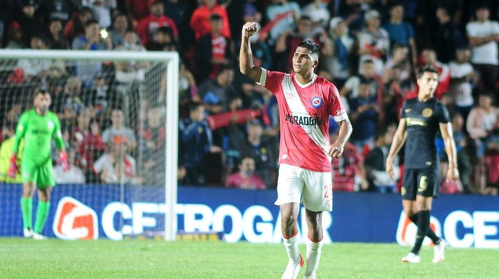 29' · Gol Rival · Salazar, David