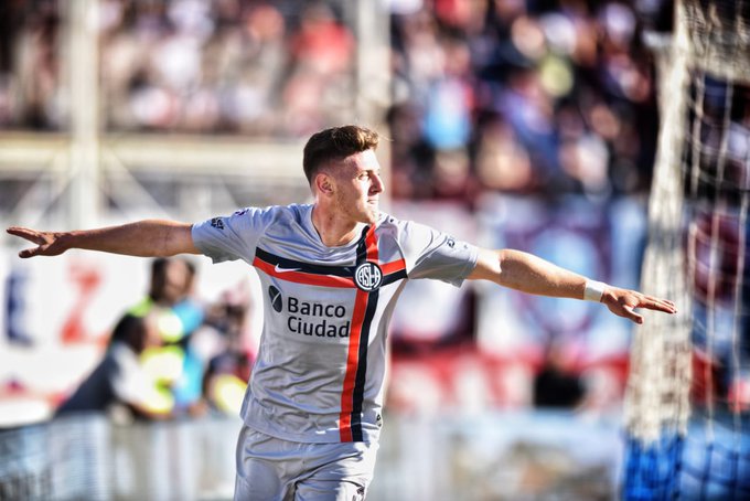 21' · Gol · Gaich, Adolfo Julián