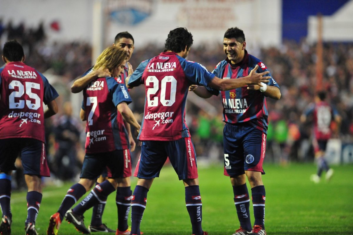 Gol — vs Instituto