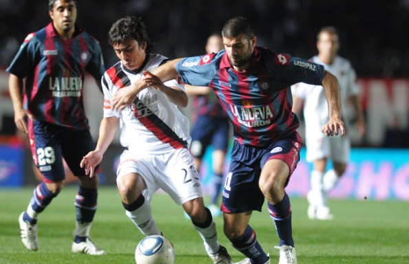 Gol — vs Colon
