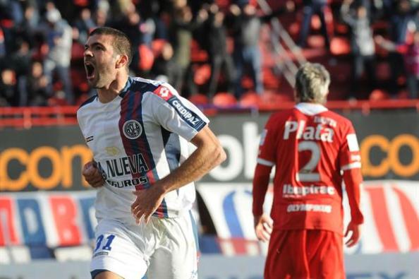 25' · Gol · Gigliotti, Emanuel