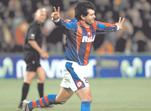 Gol — vs Rosario Central