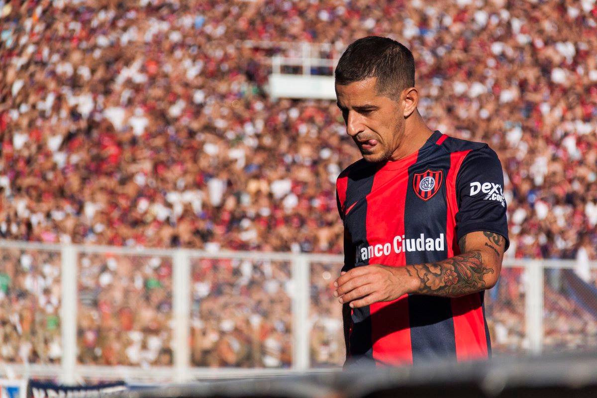 Cambio (Salida) — vs Velez