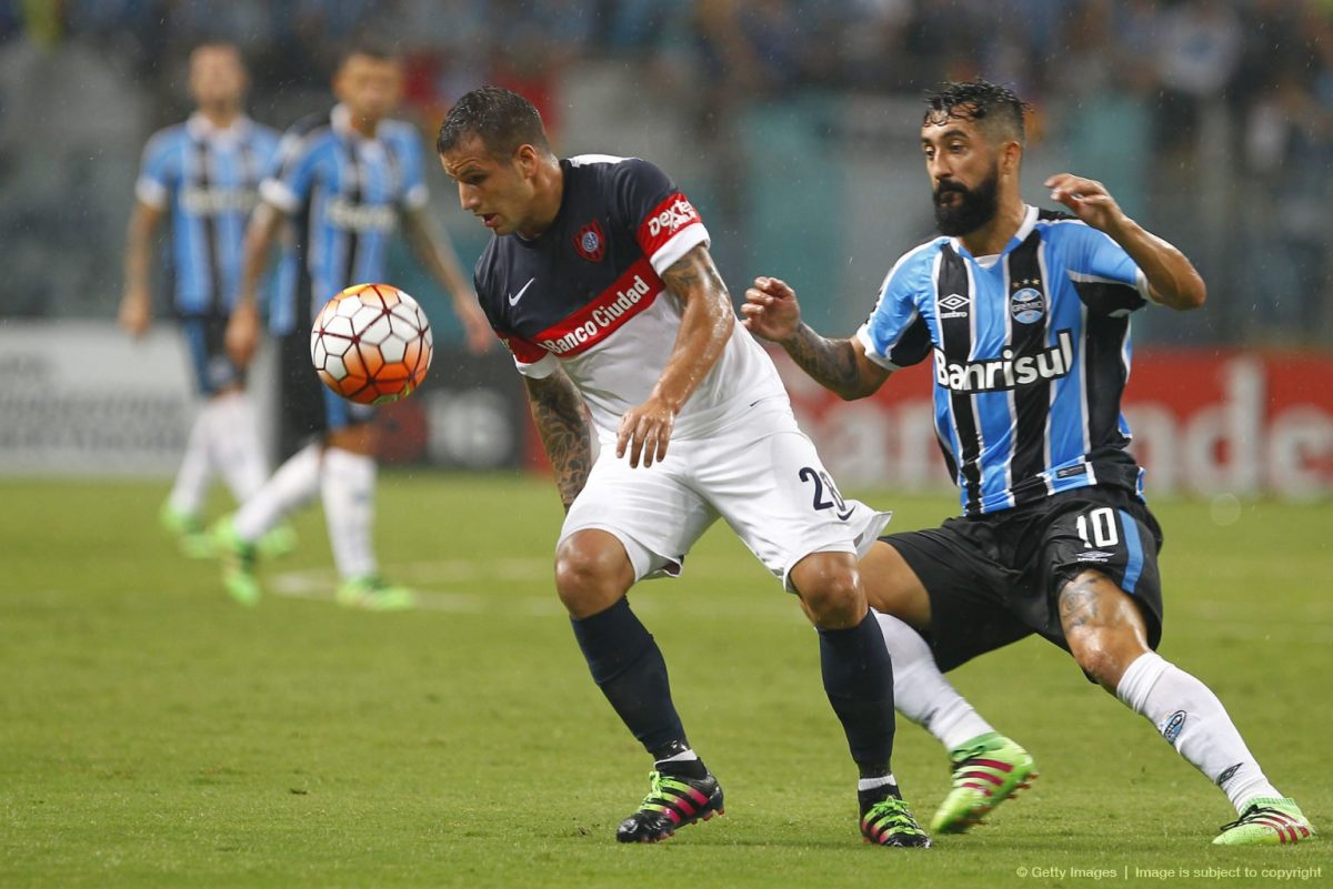 Tarjeta Amarilla — vs Gremio (Brasil)