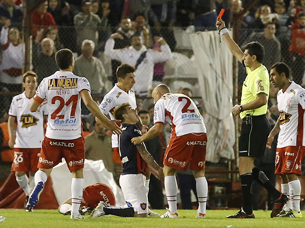 Tarjeta Roja — vs Huracán