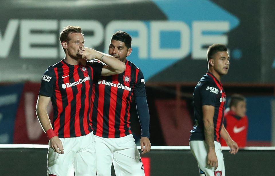 Gol — vs Racing Club