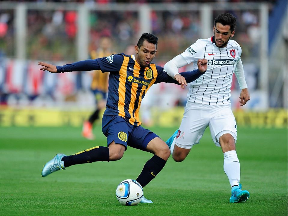 Tarjeta Amarilla — vs Rosario Central