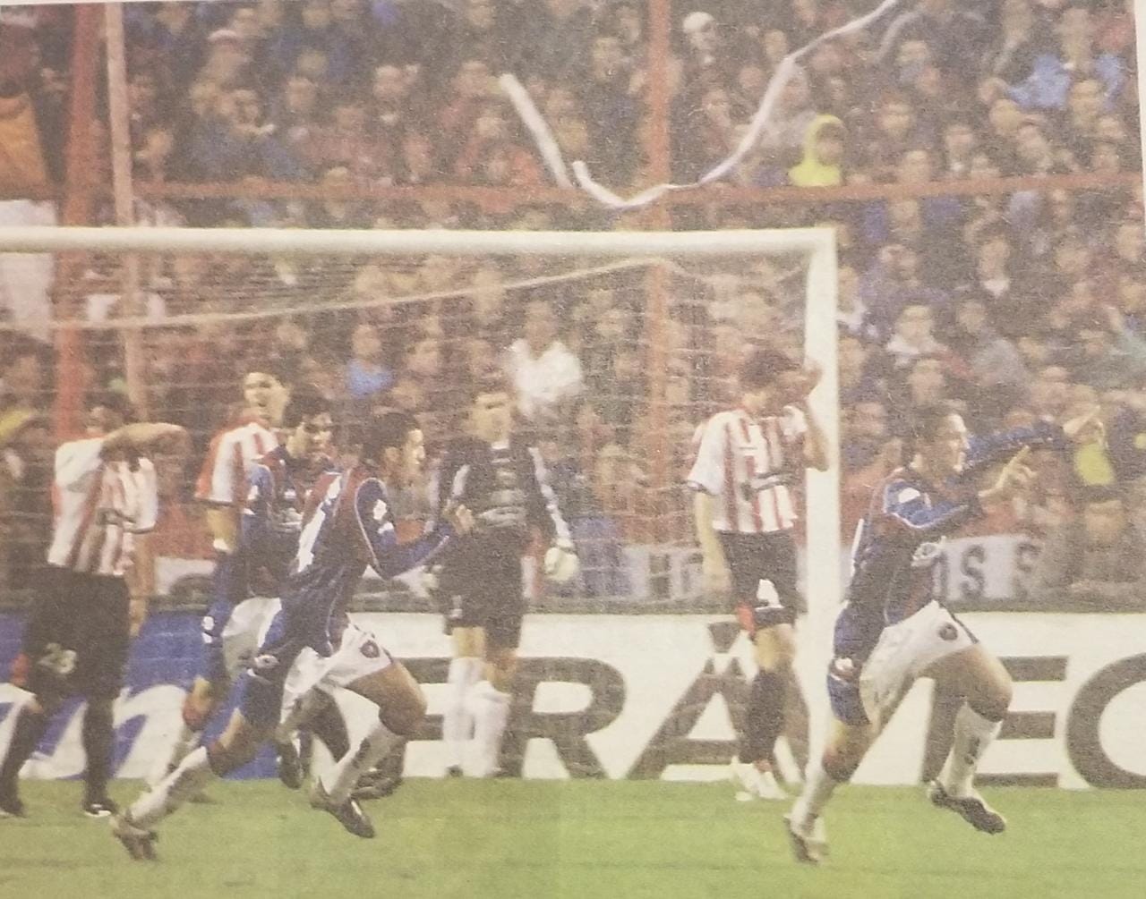 Gol — vs Estudiantes