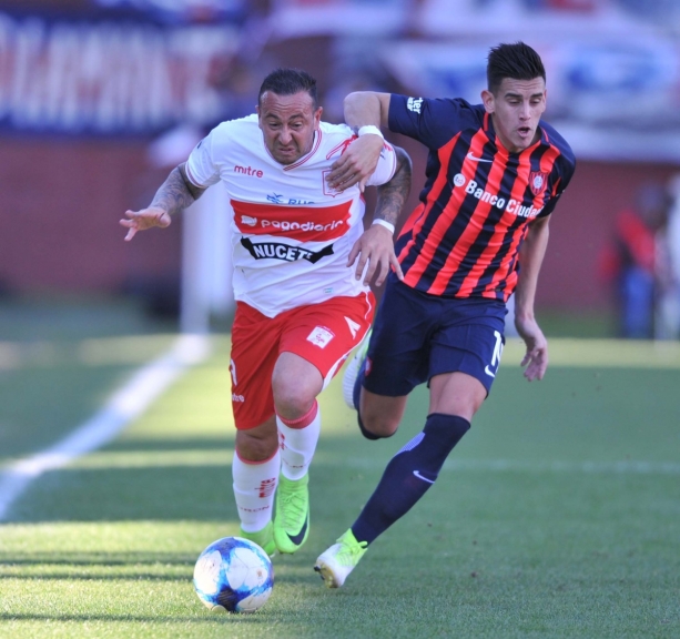 76' · Cambio (Salida) · Castro, Alexis