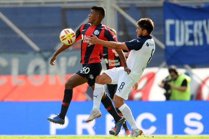 Tarjeta Amarilla — vs Independiente