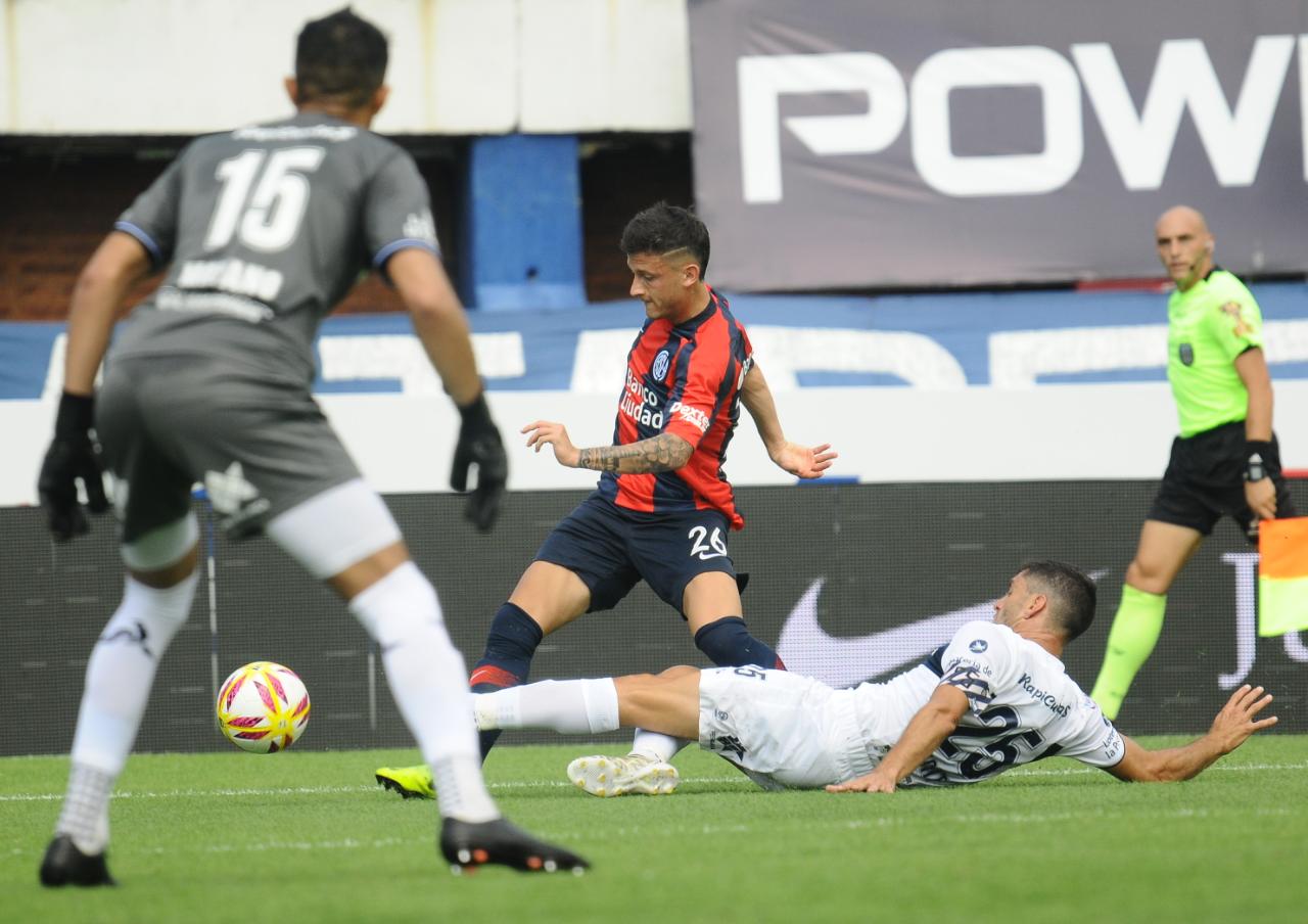 Cambio (Salida) — vs Gimnasia y Esgrima La Plata