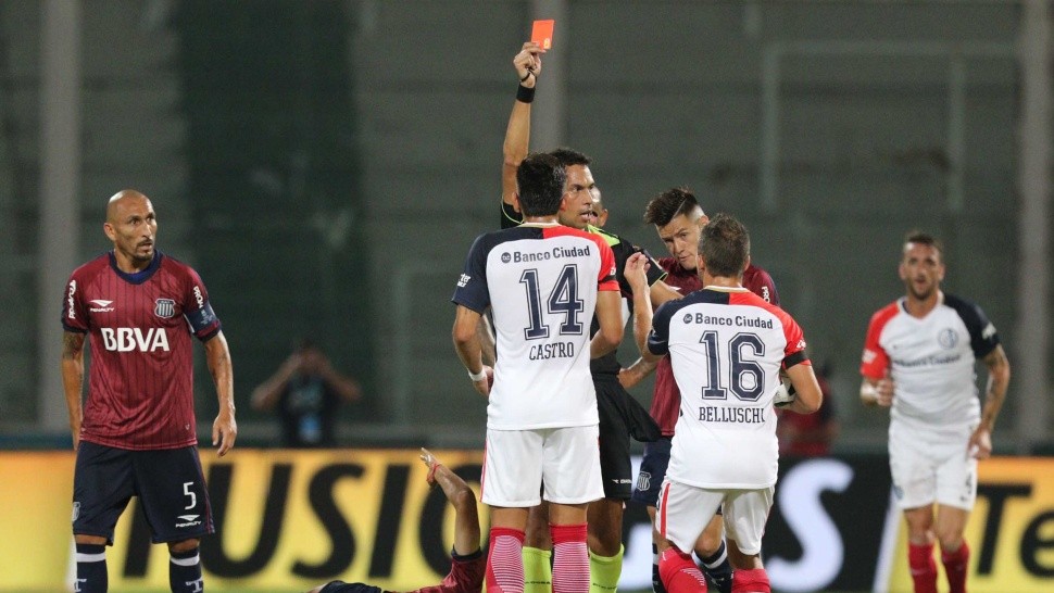 52' · Tarjeta Roja · Castro, Alexis