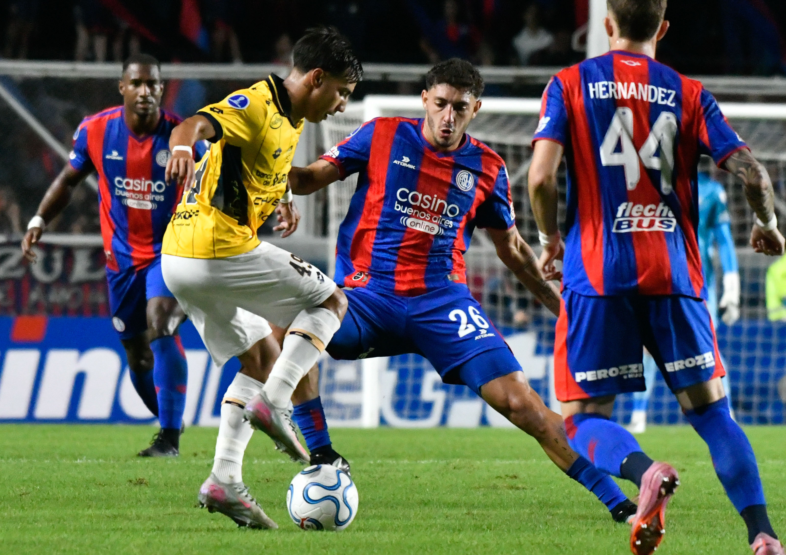 Cambio (Salida) — vs Deportivo Cuenca (Ecuador)