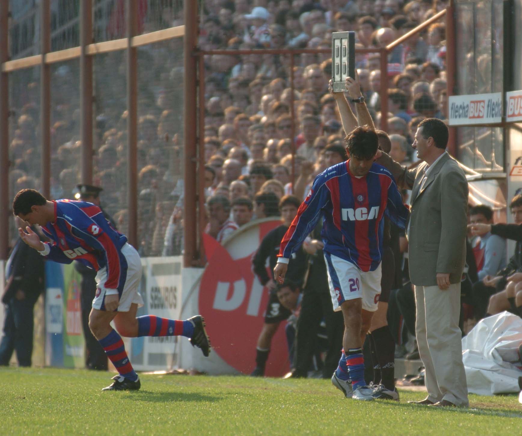 Cambio (Salida) — vs Estudiantes