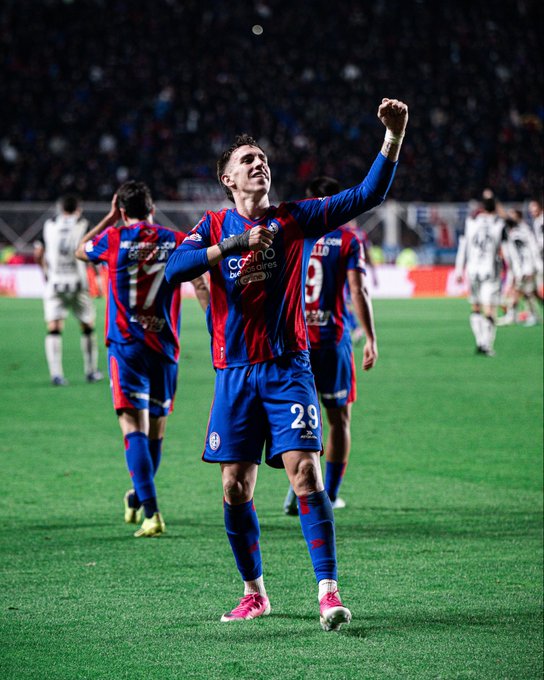 86' · Gol · Auzmendi, Rodrigo