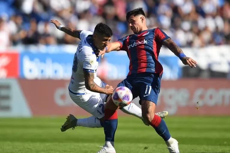 53' · Tarjeta Amarilla · Bareiro, Adam Fernando