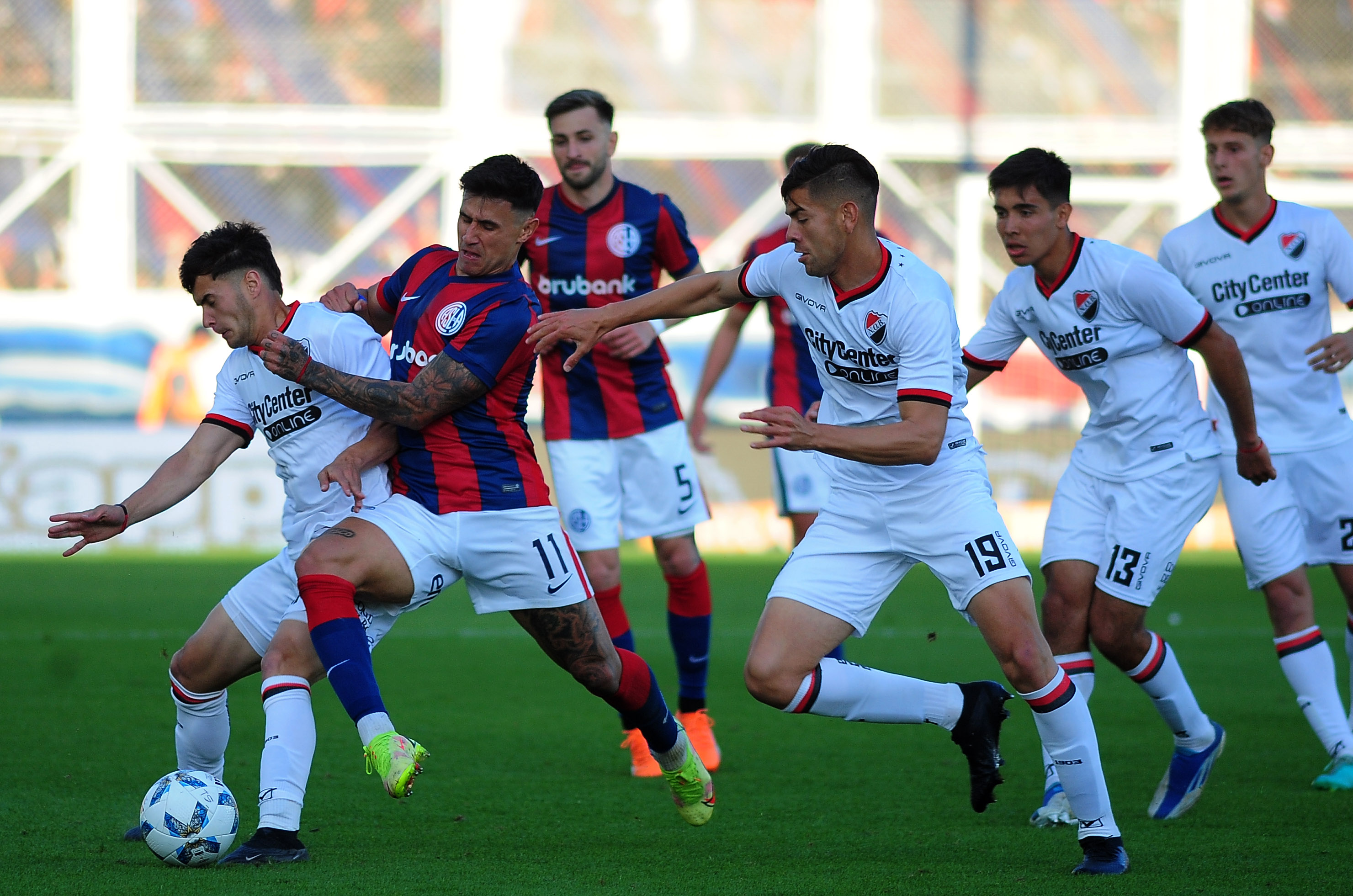 69' · Tarjeta Amarilla · Bareiro, Adam Fernando