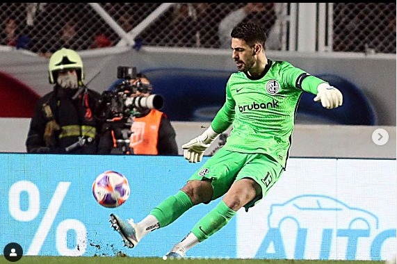 Tarjeta Amarilla — vs River Plate