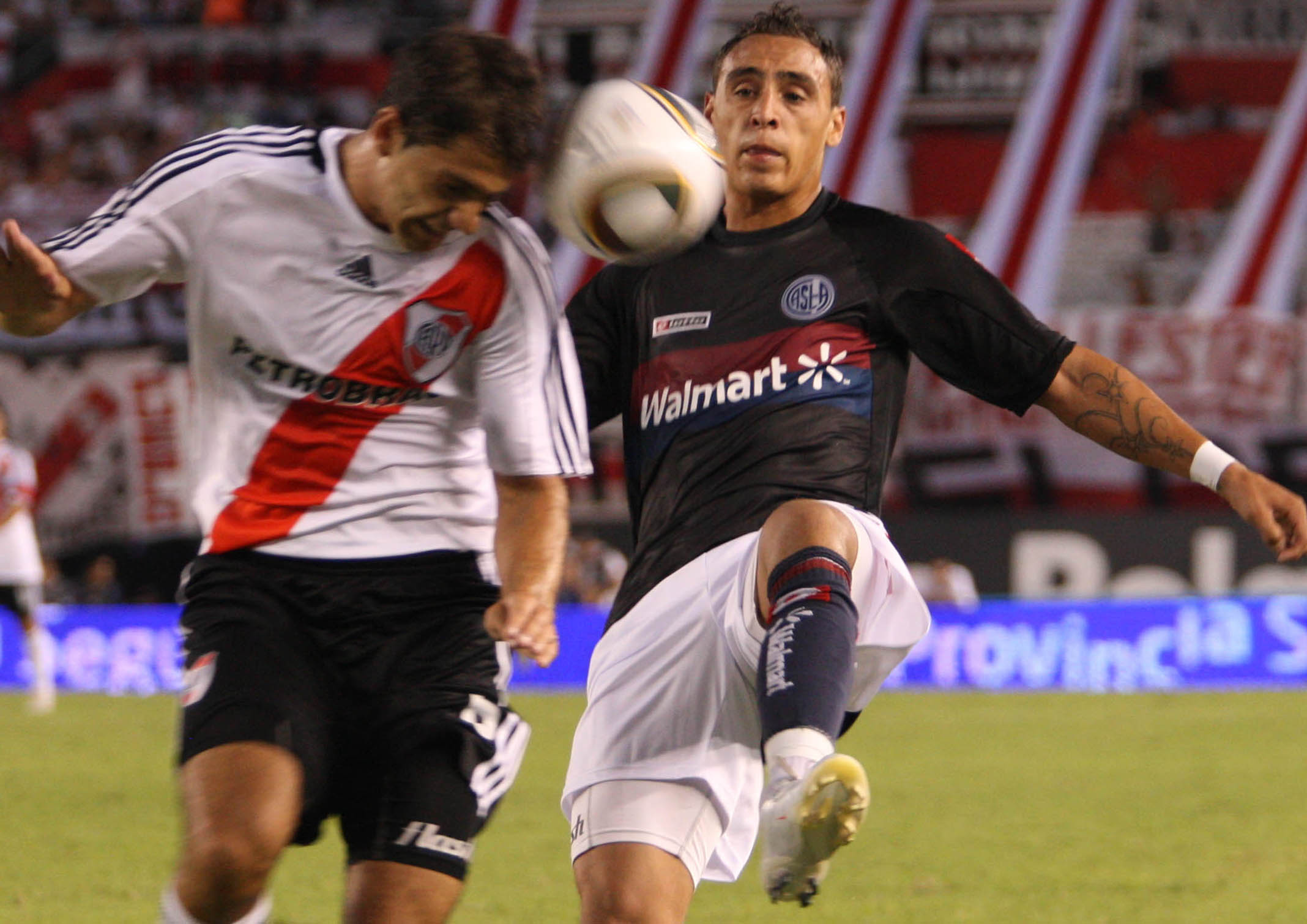 Cambio (Salida) — vs River Plate