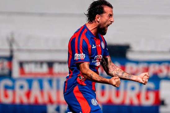 Gol — vs Deportivo Rincon