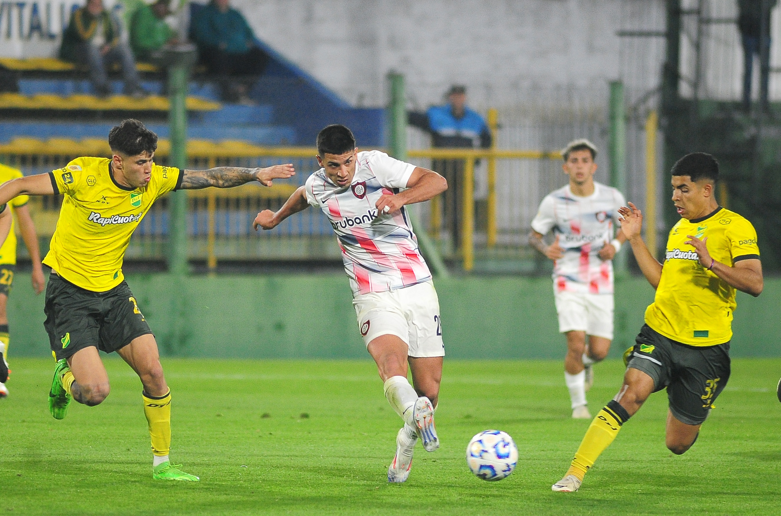 85' · Cambio (Salida) · Cuello, Alexis Ricardo