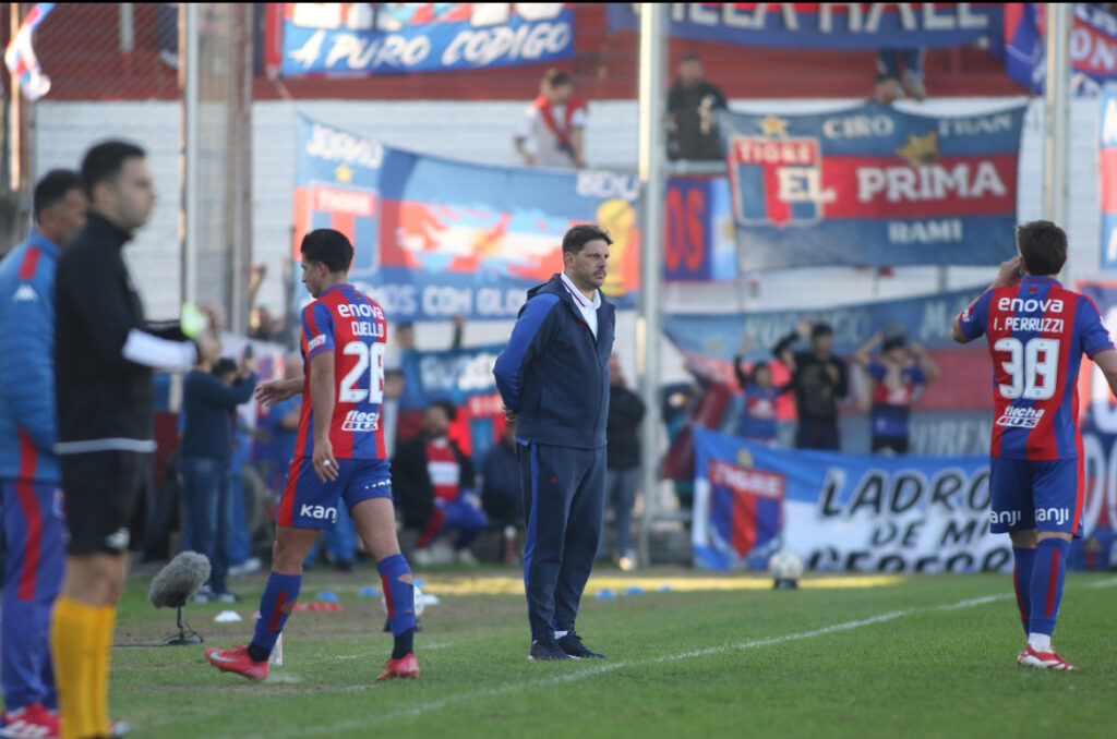 47' · Tarjeta Roja · Cuello, Alexis Ricardo