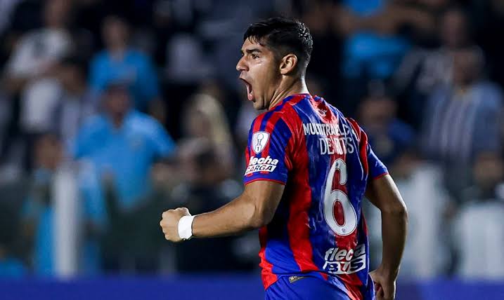 Gol — vs Santos (Brasil)