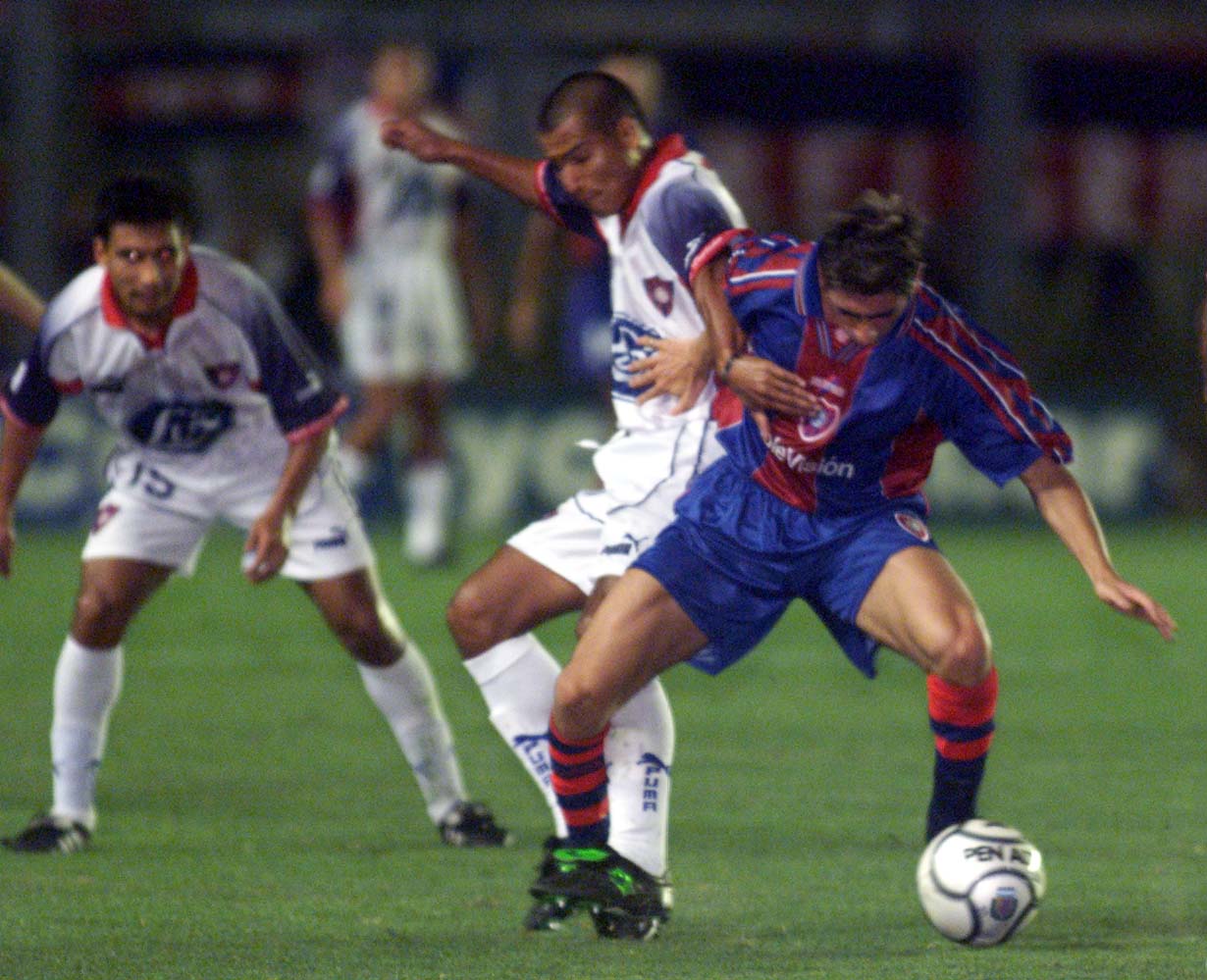 75' · Cambio (Salida) · Estevez, Raul Enrique