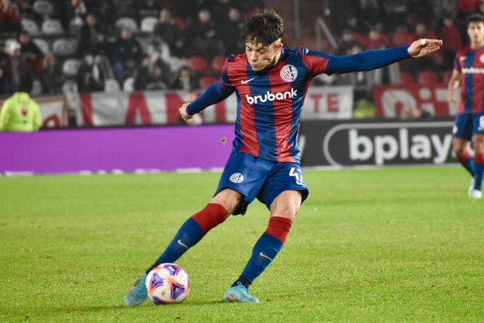 Cambio (Salida) — vs Estudiantes
