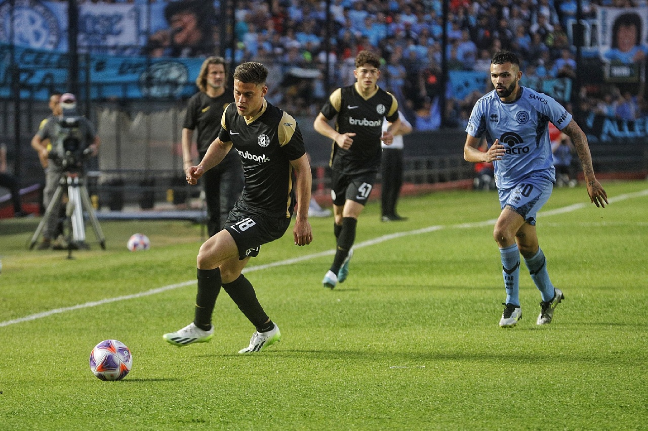 Cambio (Salida) — vs Belgrano