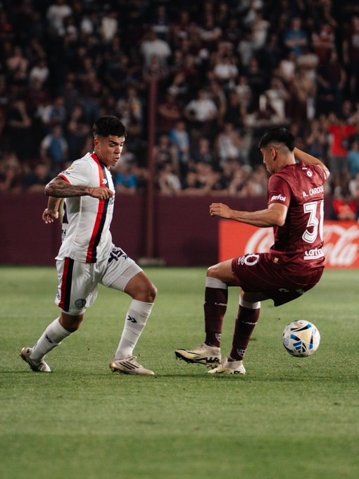 Cambio (Salida) — vs Lanus