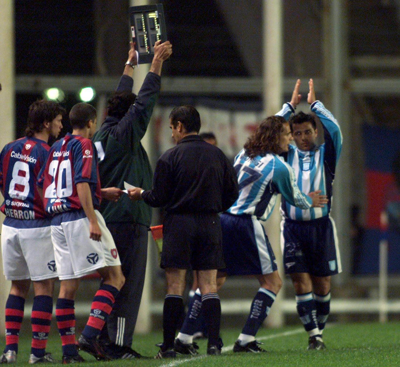 Cambio (Entrada) — vs Racing Club