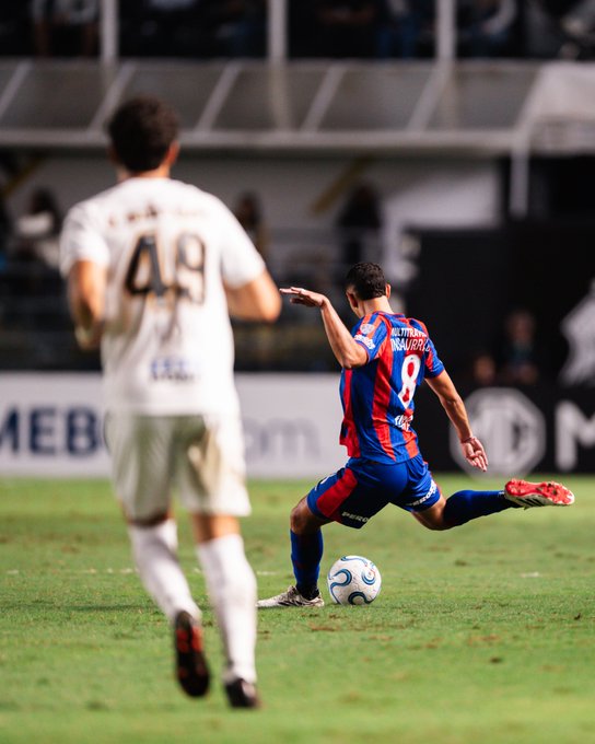 44' · Tarjeta Amarilla · Insaurralde, Manuel