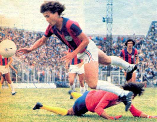 77' · Cambio (Salida) · Insua, Rubén Darío