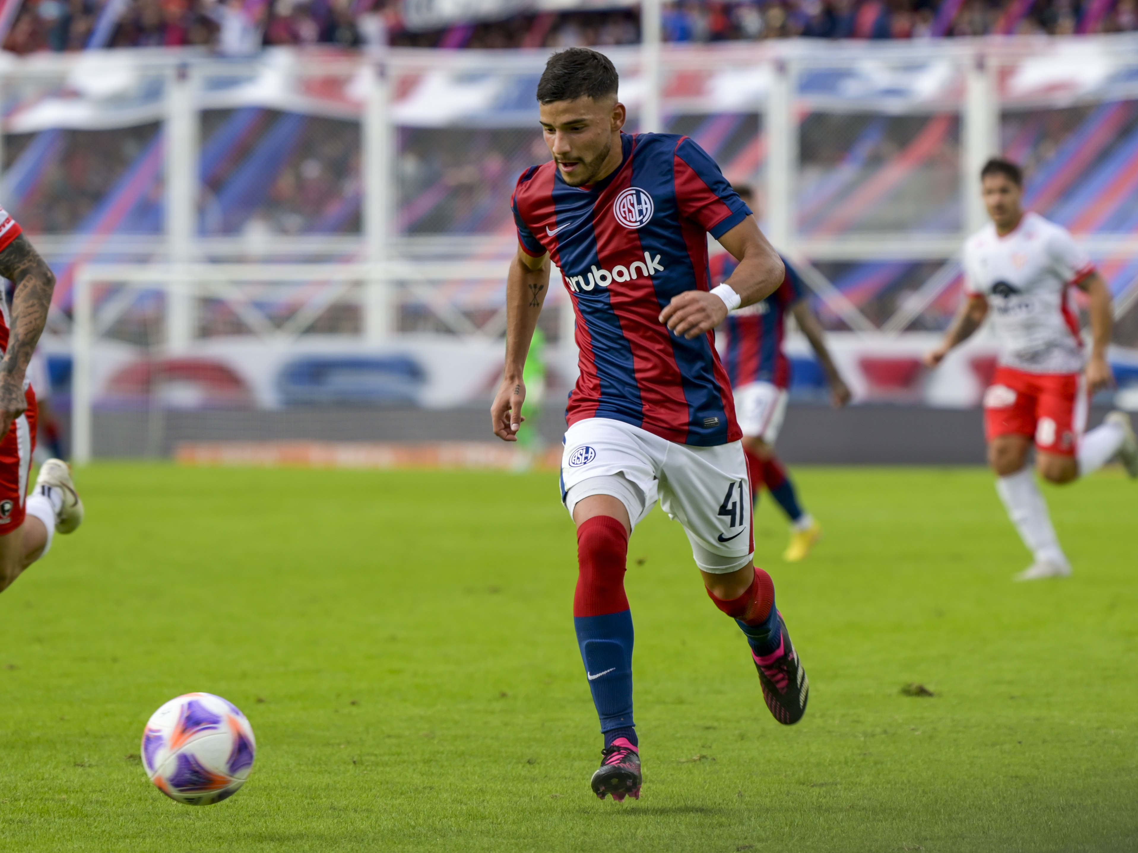 77' · Cambio (Salida) · Leguizamón, Iván Ezequiel