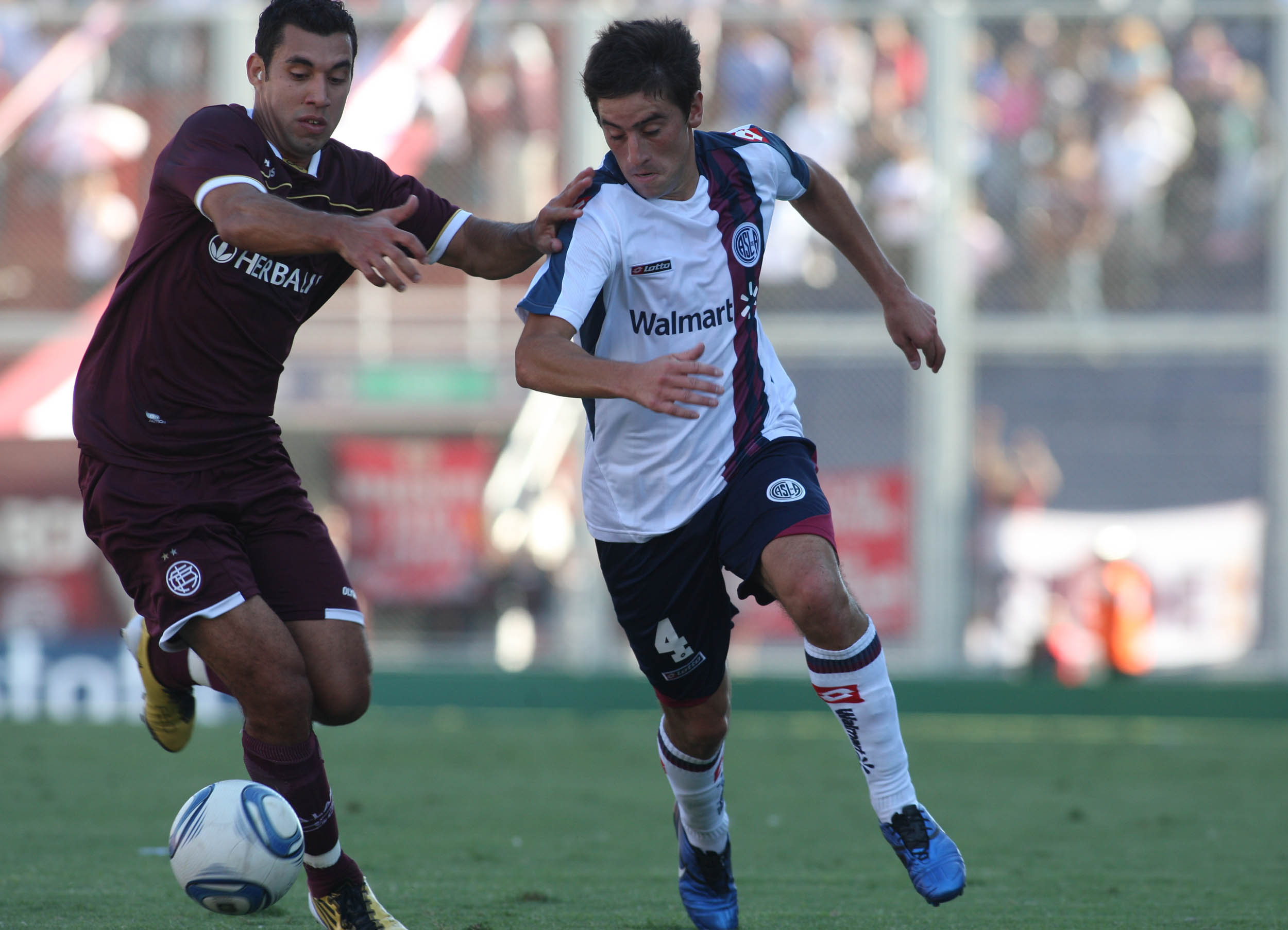 Cambio (Salida) — vs Lanus