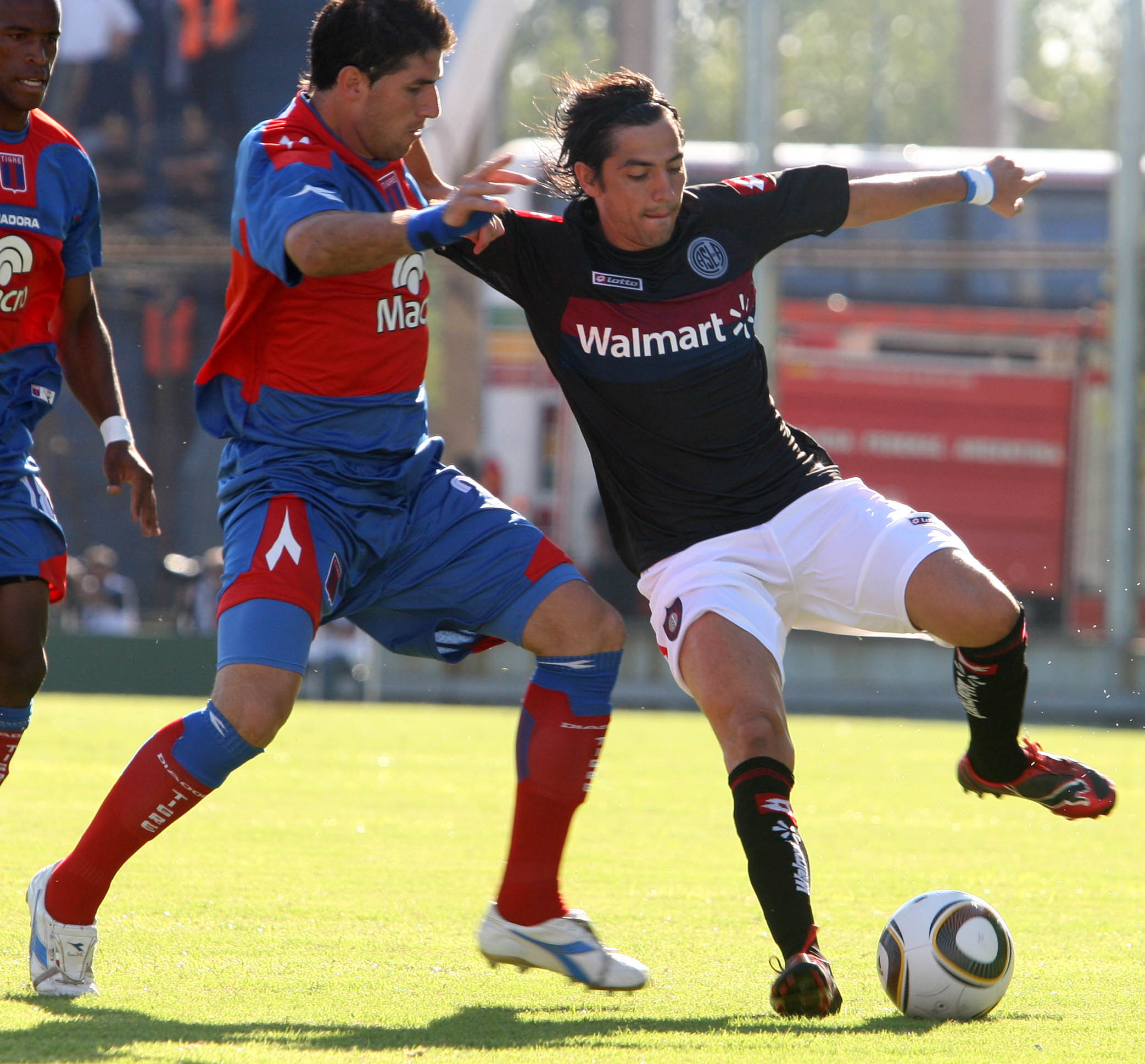 57' · Cambio (Salida) · Menseguez, Juan Carlos