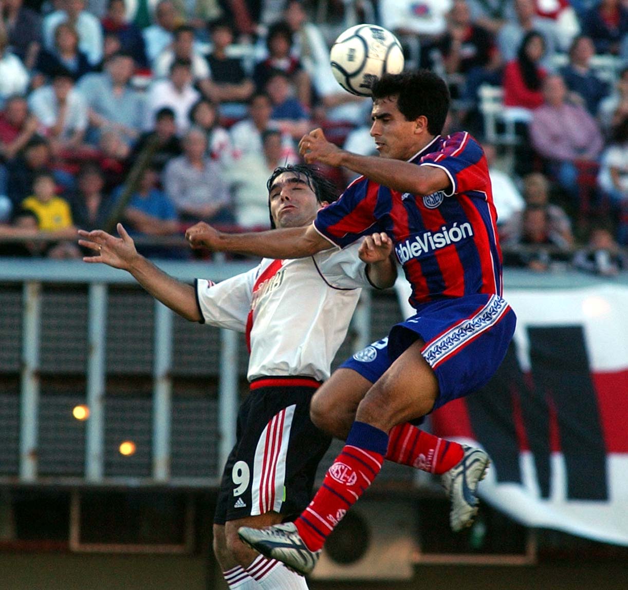 44' · Tarjeta Amarilla · Morel Rodriguez, Claudio Marcelo