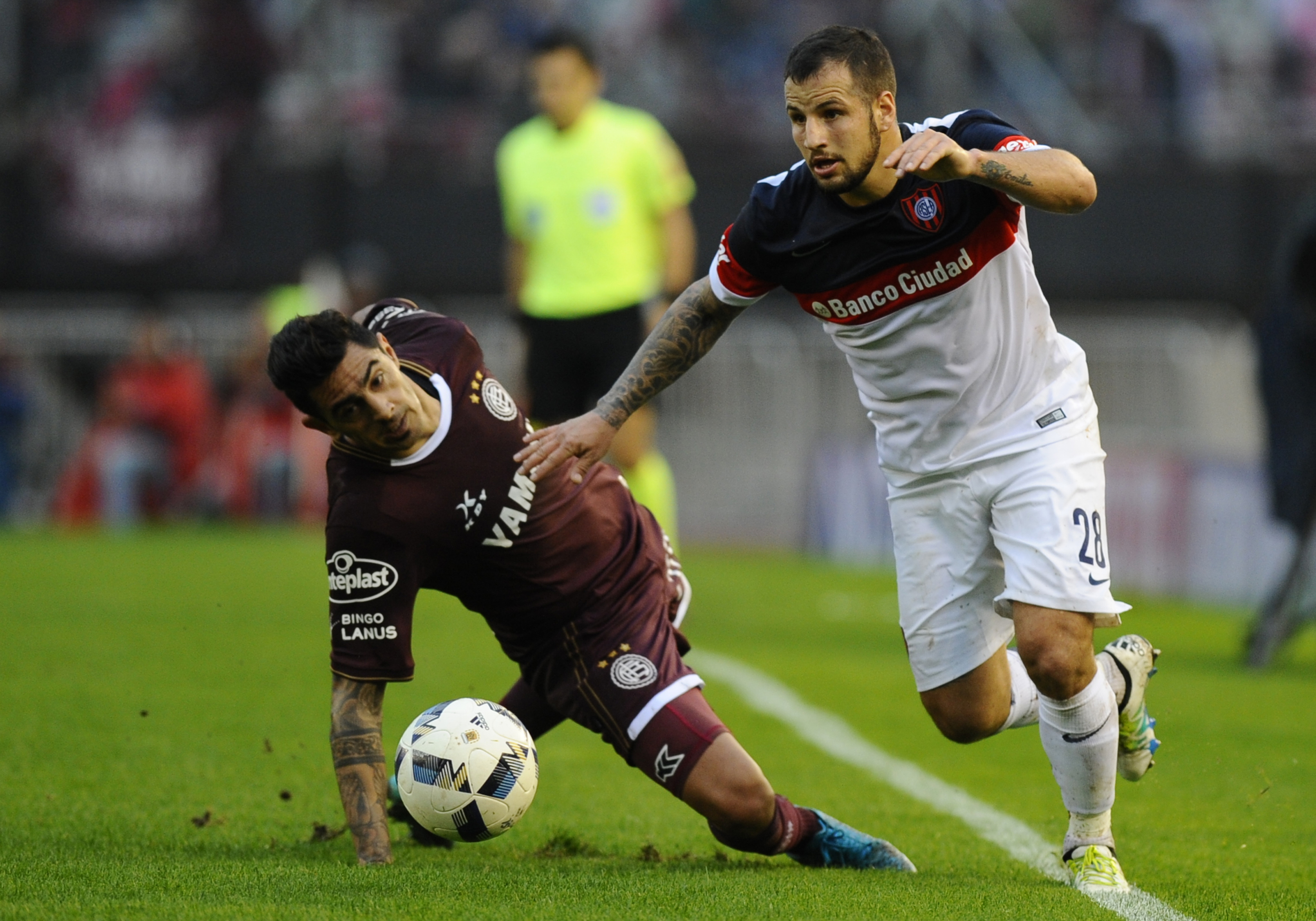 Cambio (Salida) — vs Lanus