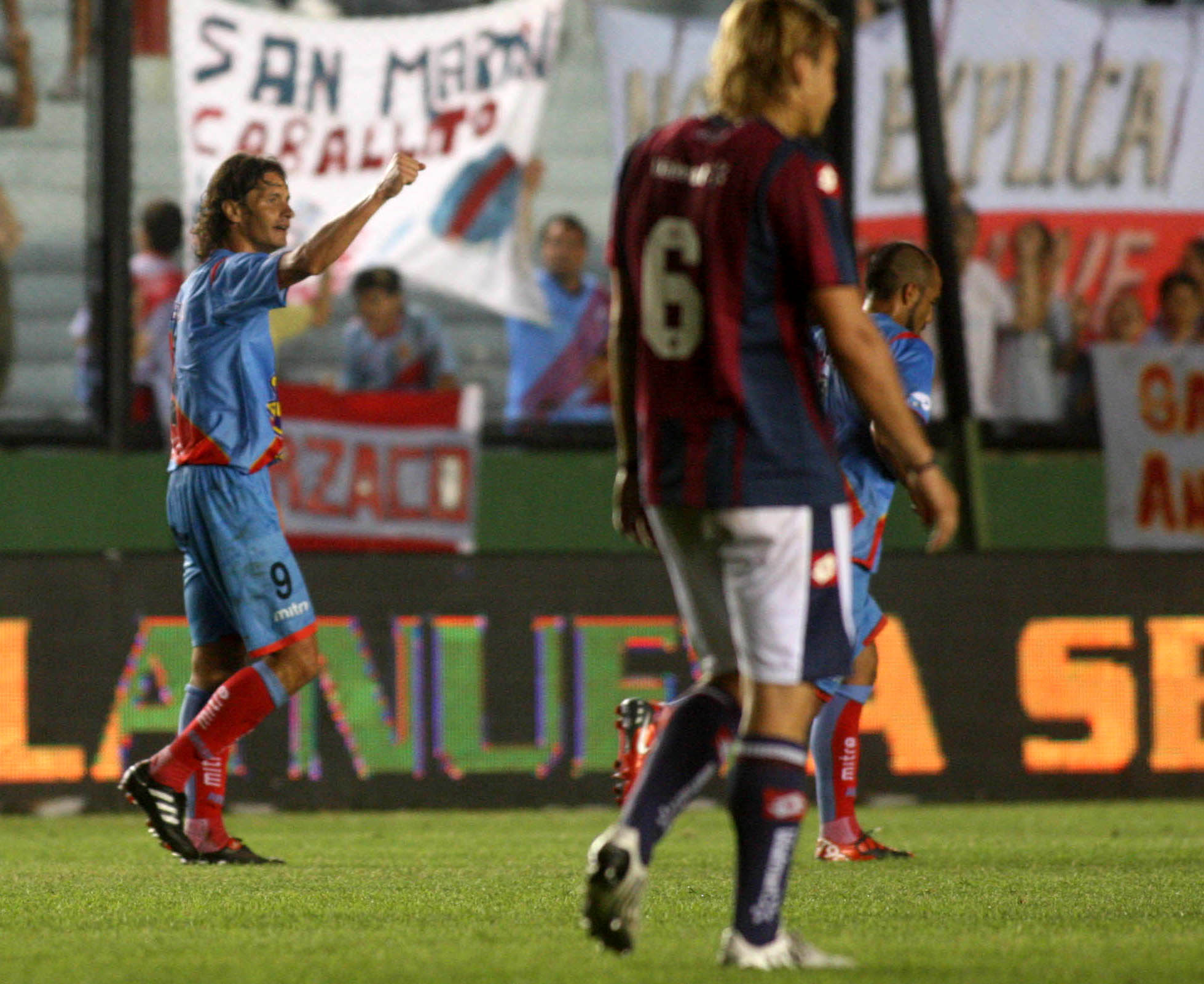 62' · Gol Rival · Obolo, Mauro