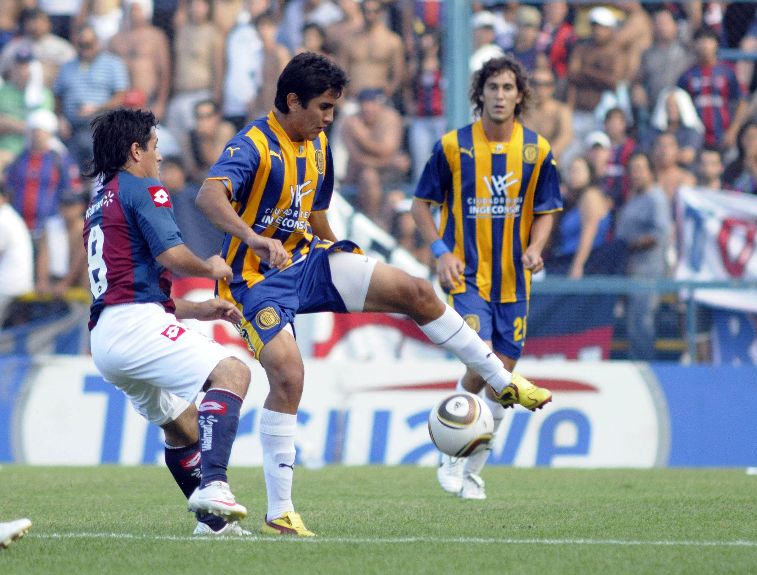 Tarjeta Amarilla — vs Rosario Central