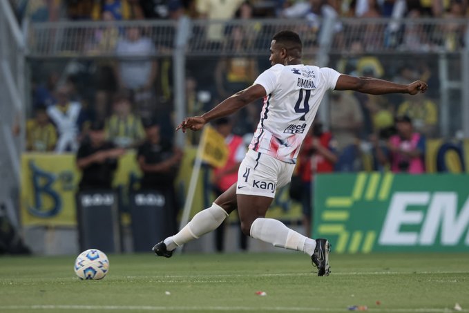 Tarjeta Amarilla — vs Rosario Central